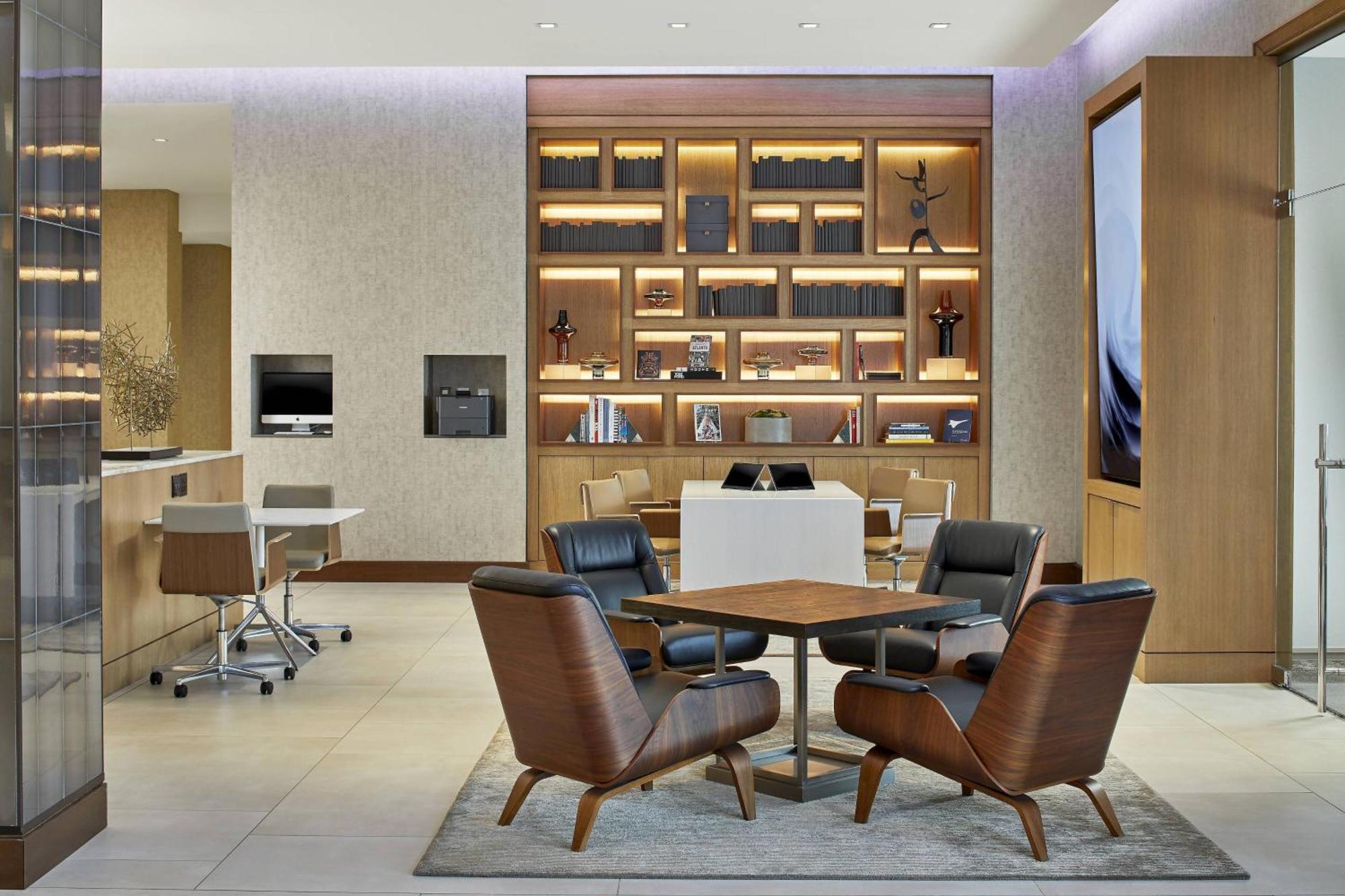 Hotel Ac By Marriott Atlanta Airport Gateway College Park