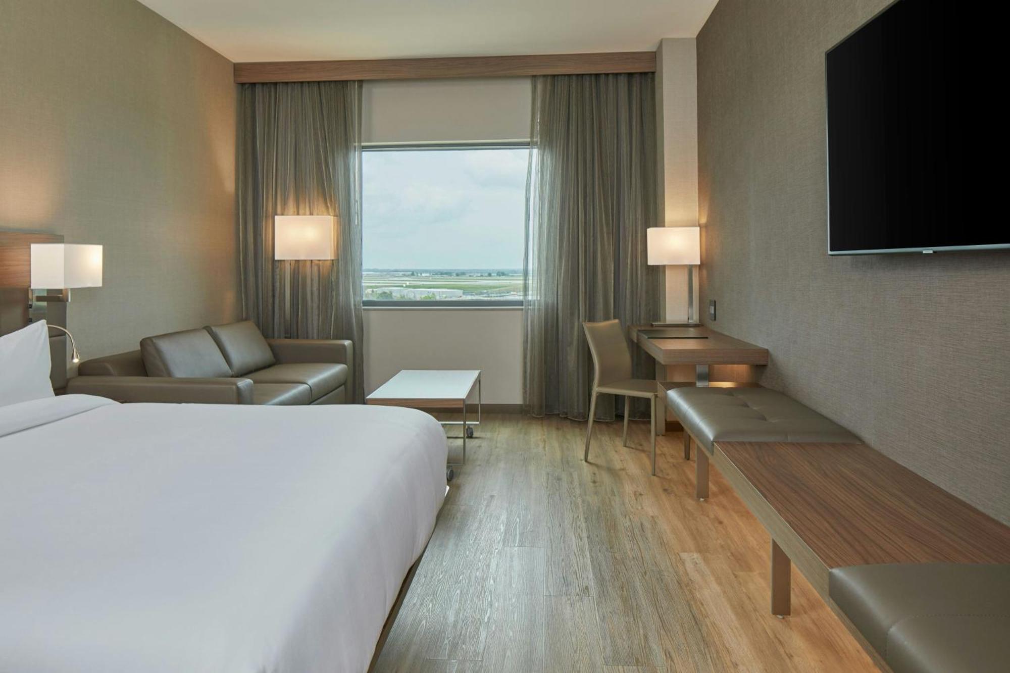 Hotel Ac By Marriott Atlanta Airport Gateway College Park