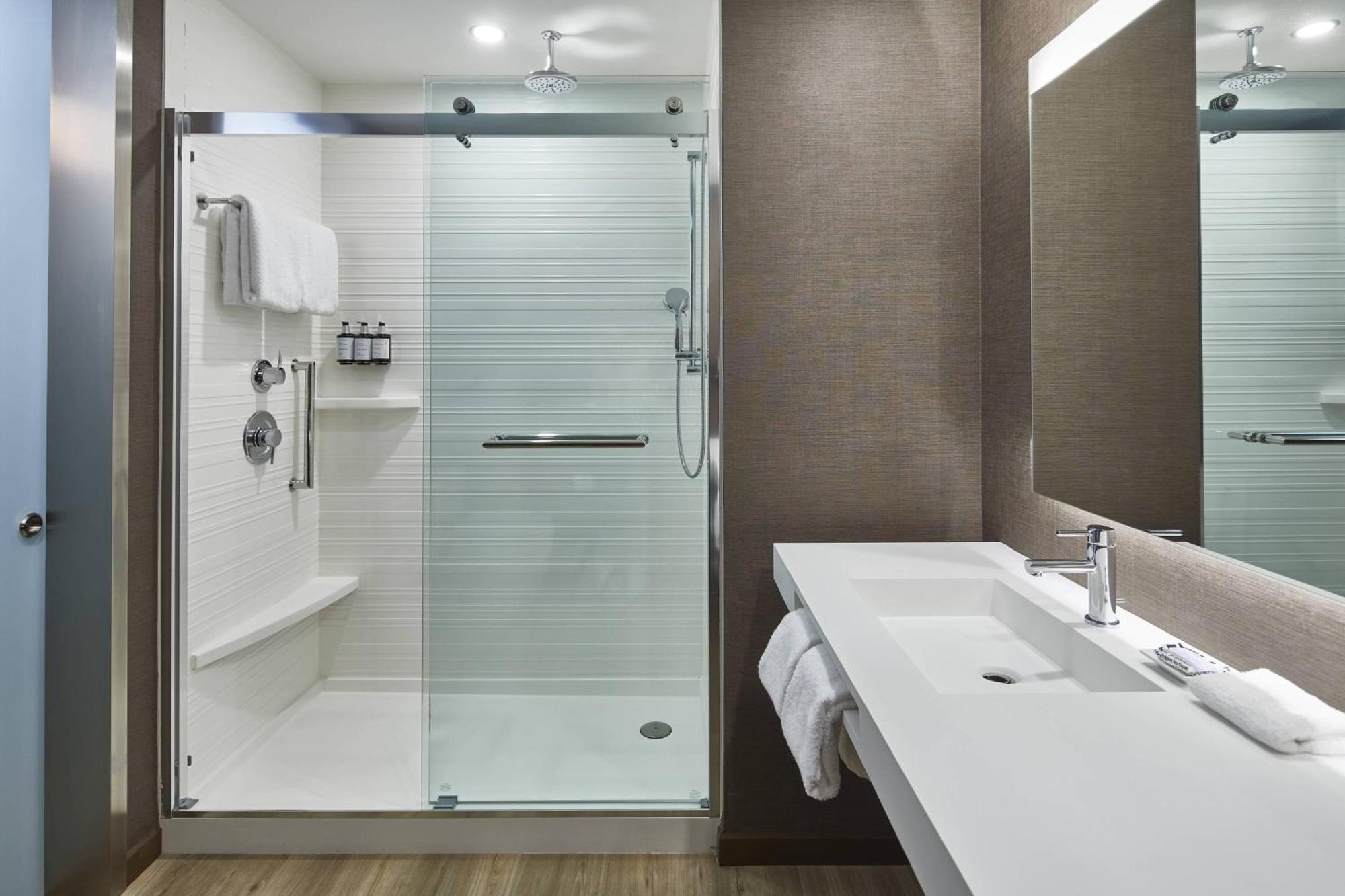Ac By Marriott Atlanta Airport Gateway Hotel College Park